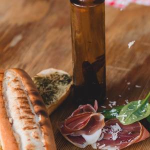 Garlic bread with olive oil and oregano
