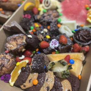 Sweet Party Platter box